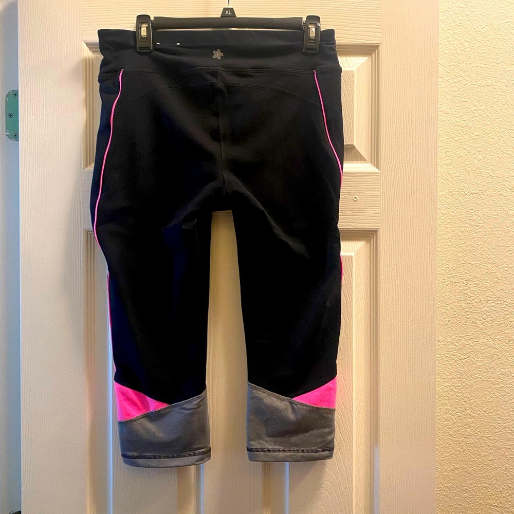 TEK GEAR SHAPEWEAR WORKOUT PANTS